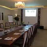 & Restaurant Hessischer Hof فندق 3*