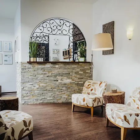 Hotel & Restaurant Hessischer Hof 3*