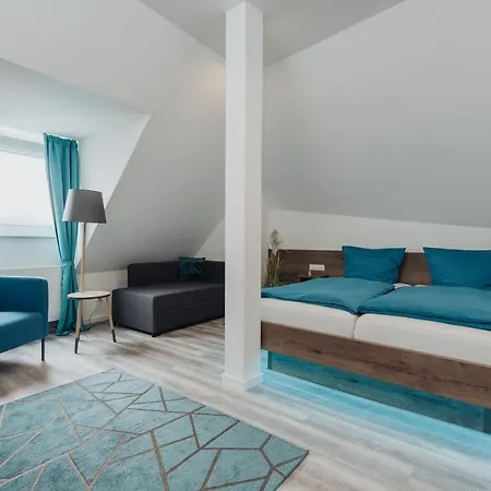 & Restaurant Hessischer Hof 3*