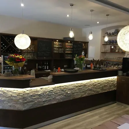 & Restaurant Hessischer Hof Hainburg