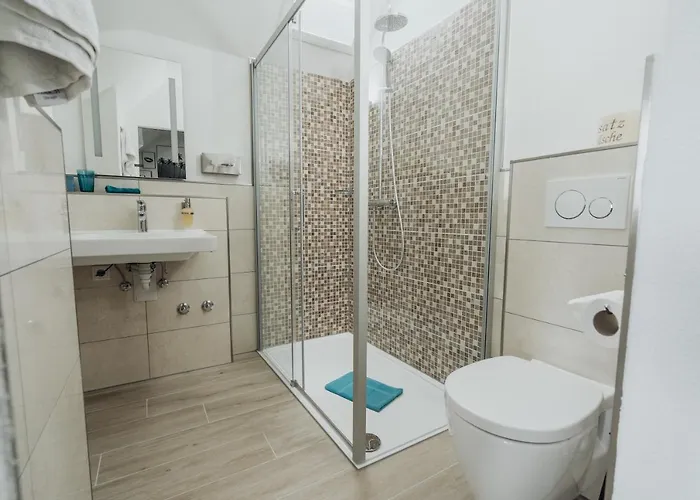 Hotel & Restaurant Hessischer Hof 3*