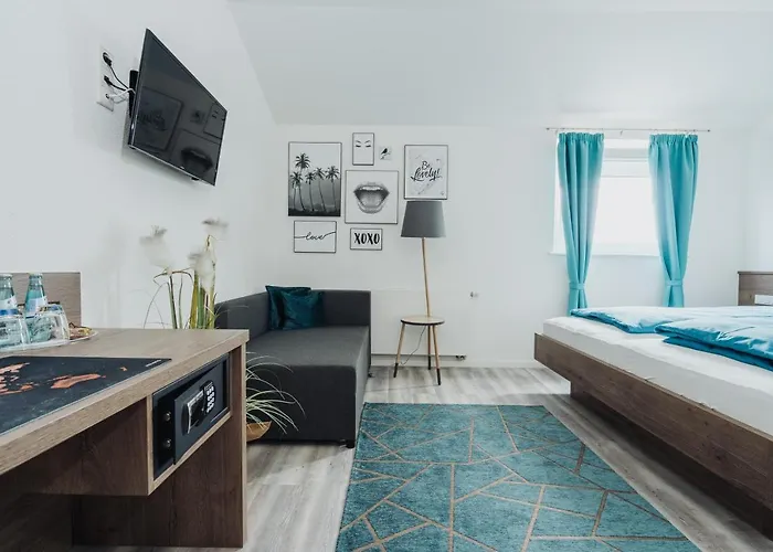 & Restaurant Hessischer Hof 3* Hainburg