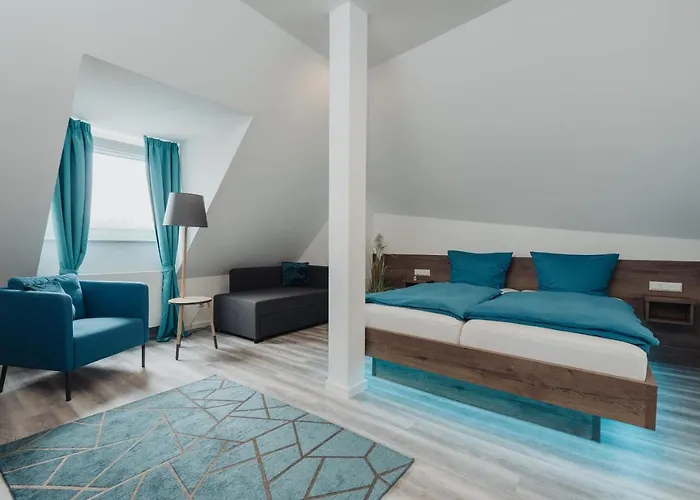 & Restaurant Hessischer Hof 3*