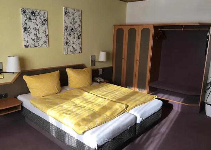 & Restaurant Hessischer Hof 3*