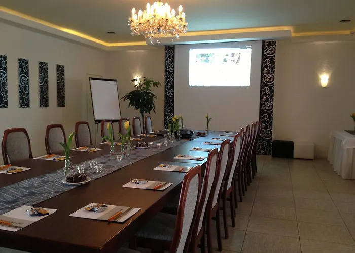 & Restaurant Hessischer Hof Hotel 3*