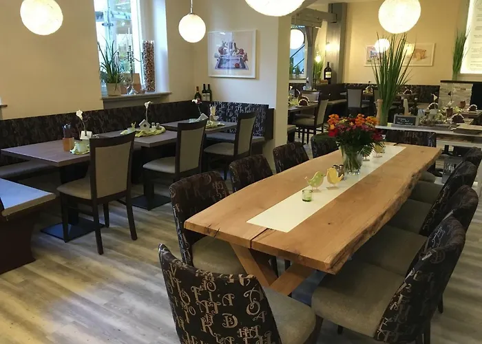 & Restaurant Hessischer Hof Hotel Hainburg