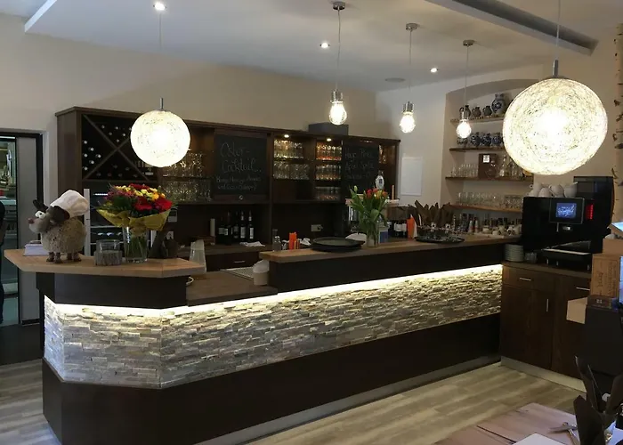 & Restaurant Hessischer Hof Hainburg